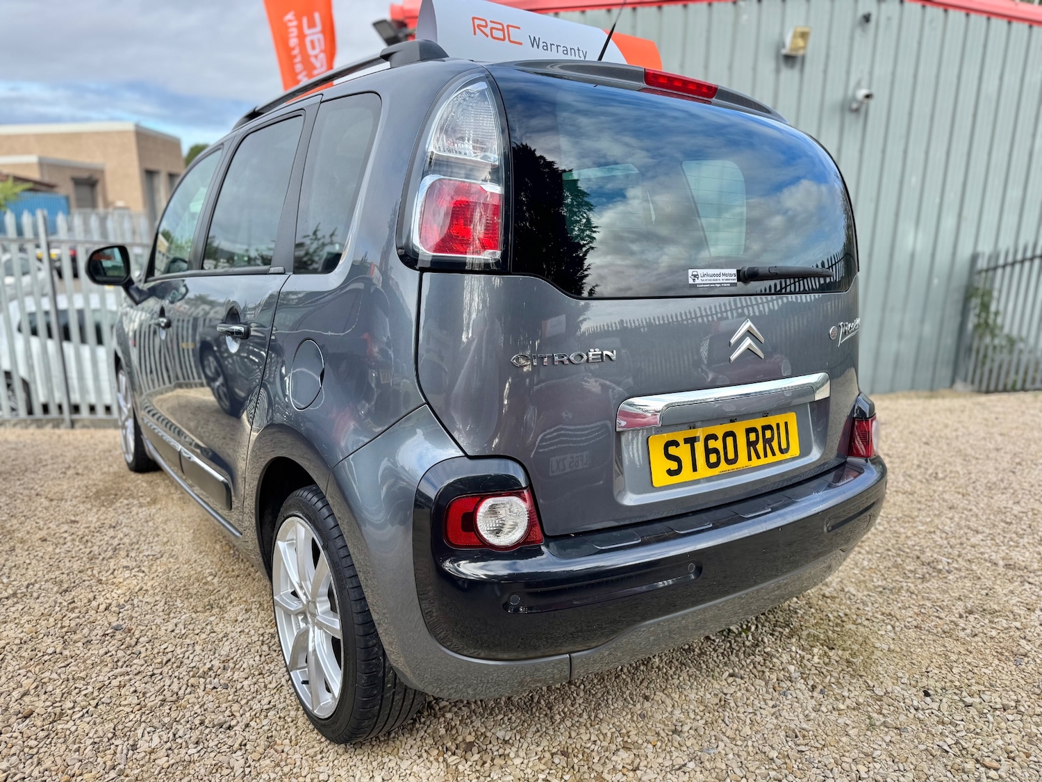 Used Citroen C3 Picasso 2011 for sale - 77241842: Photo 11