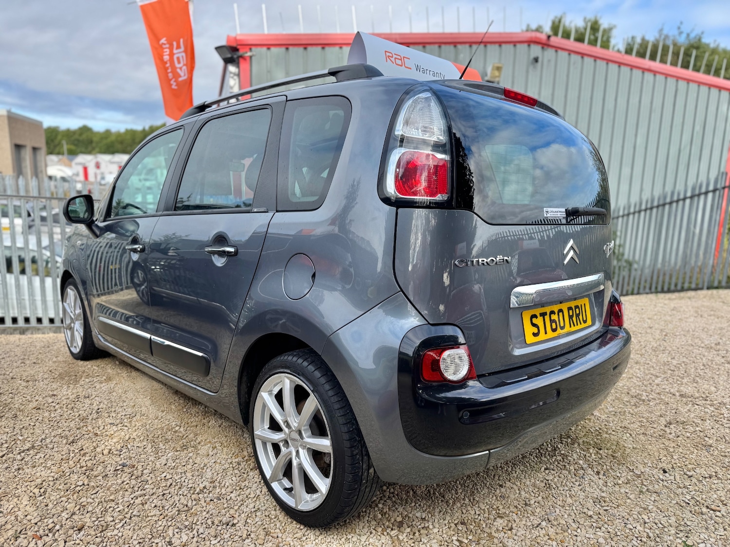 Used Citroen C3 Picasso 2011 for sale - 77241842: Photo 12