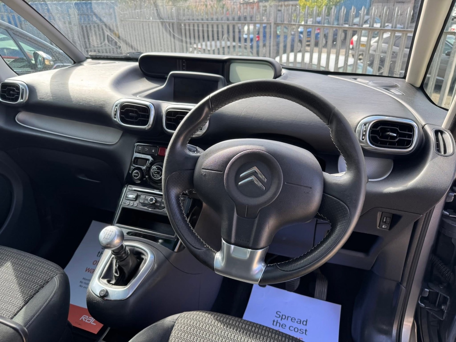 Used Citroen C3 Picasso 2011 for sale - 77241842: Photo 21