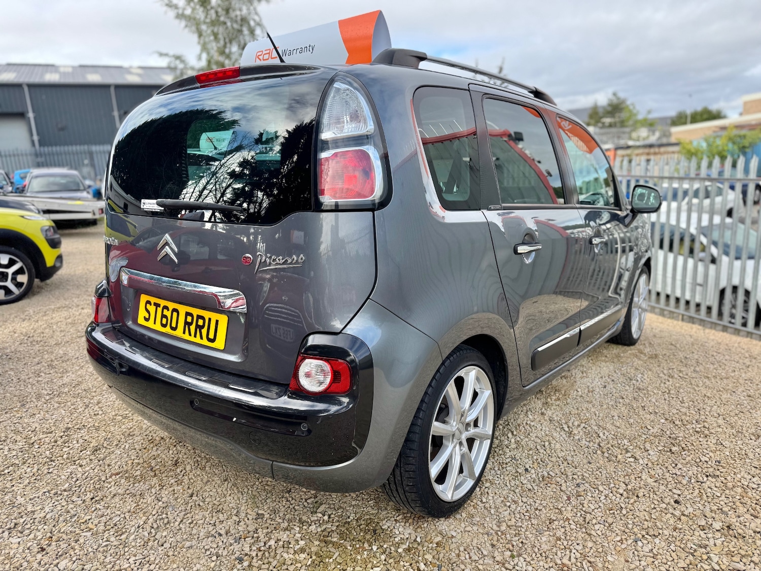 Used Citroen C3 Picasso 2011 for sale - 77241842: Photo 8