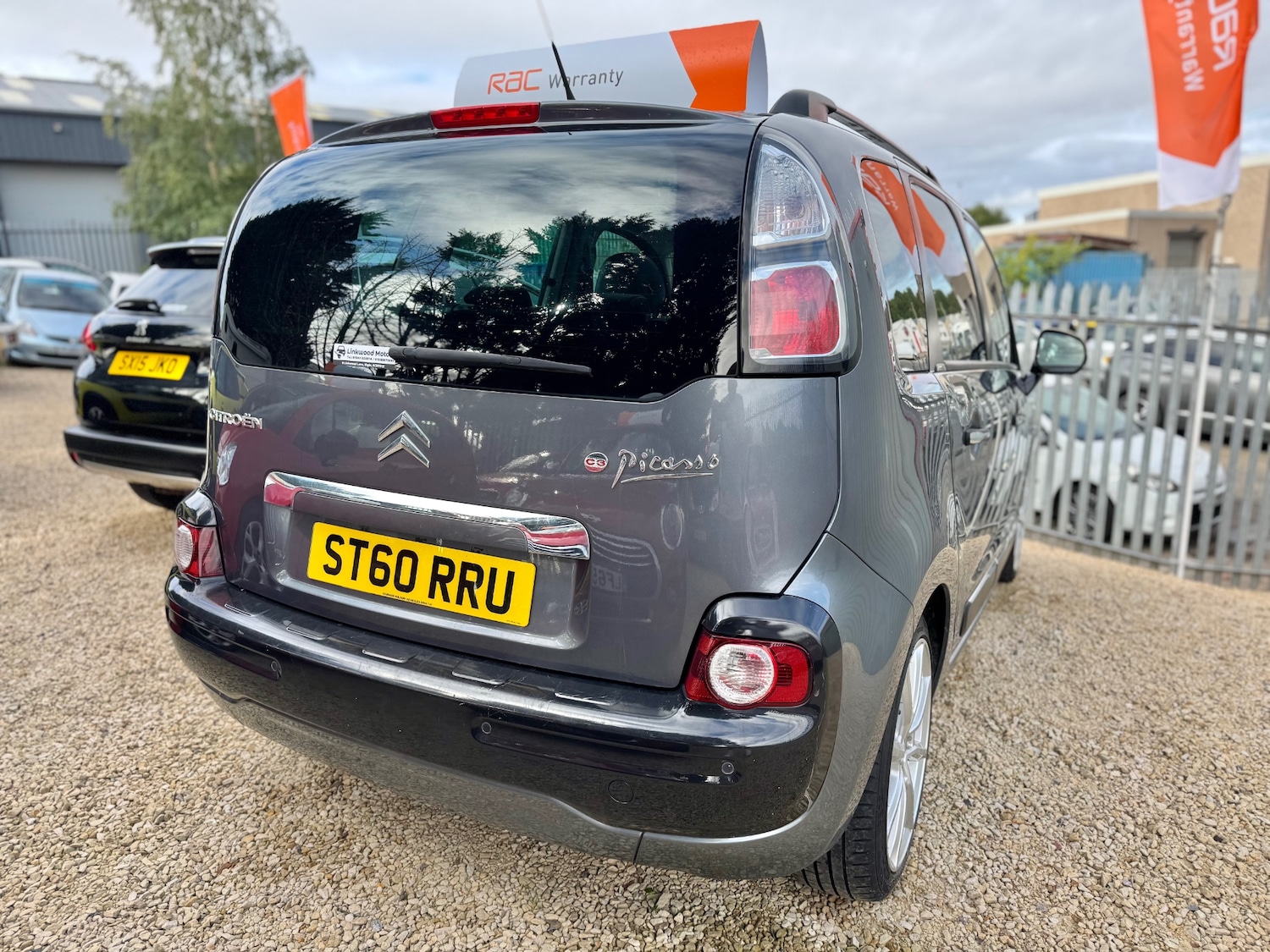 Used Citroen C3 Picasso 2011 for sale - 77241842: Photo 9