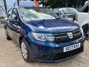 Used Dacia Sandero 2017 for sale - 78862008: Photo