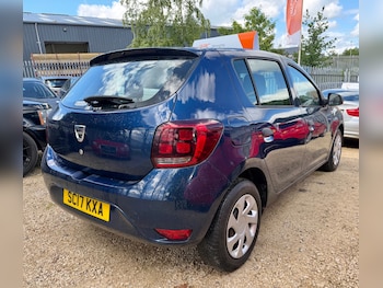 Used Dacia Sandero 2017 for sale - 78862008: Photo