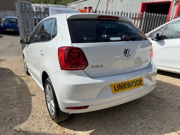 Used Volkswagen Polo 2016 for sale - 78536932: Photo