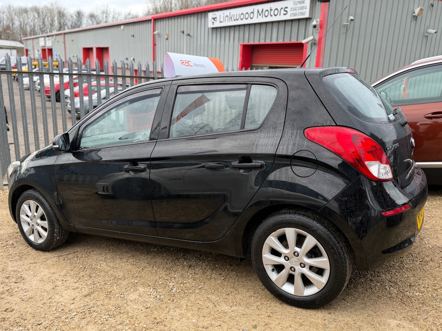 Used Hyundai i20 2013 for sale - 77610354: Photo 8