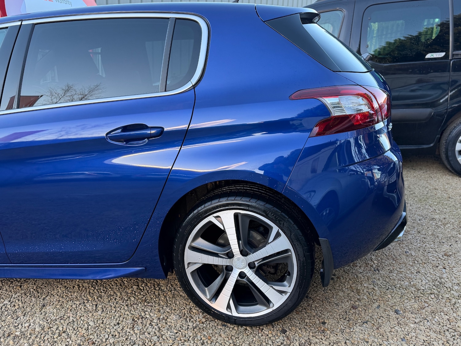 Used Peugeot 308 2016 for sale - 77249317: Photo 2