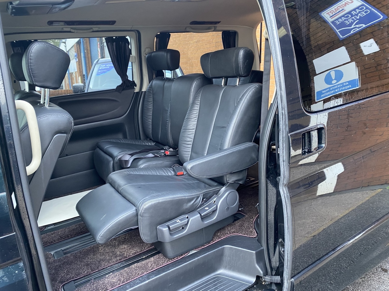 Used Nissan Elgrand 2010 for sale - 77504387: Photo 6