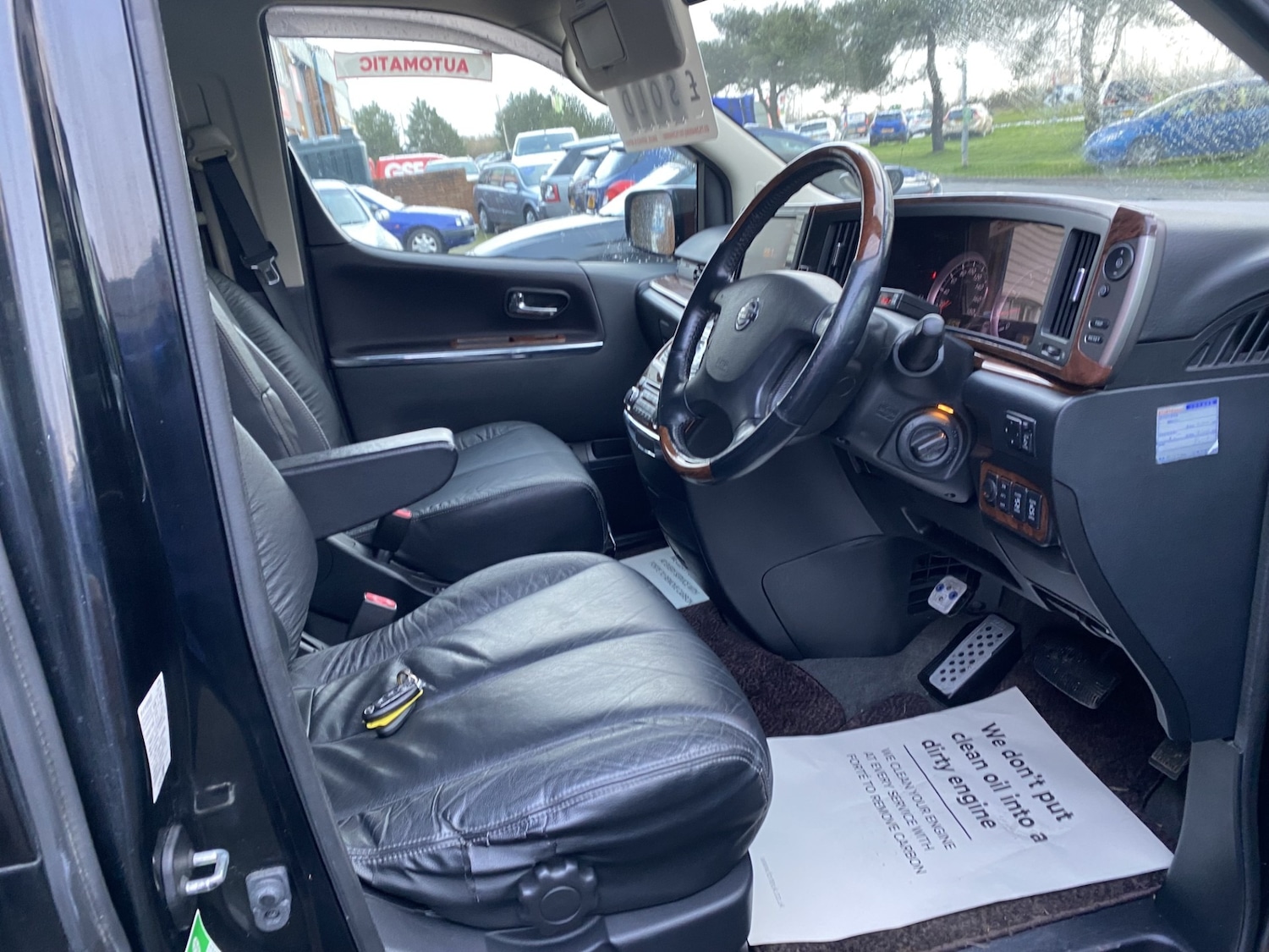 Used Nissan Elgrand 2010 for sale - 77504387: Photo 7