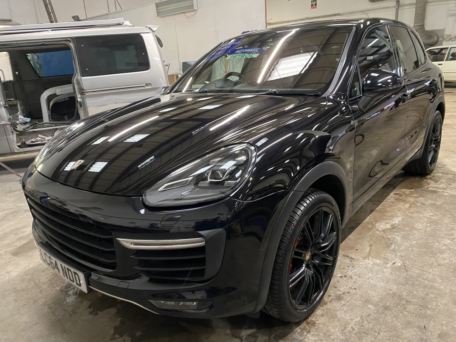 Used Porsche Cayenne 2014 for sale - 77518590: Photo 2