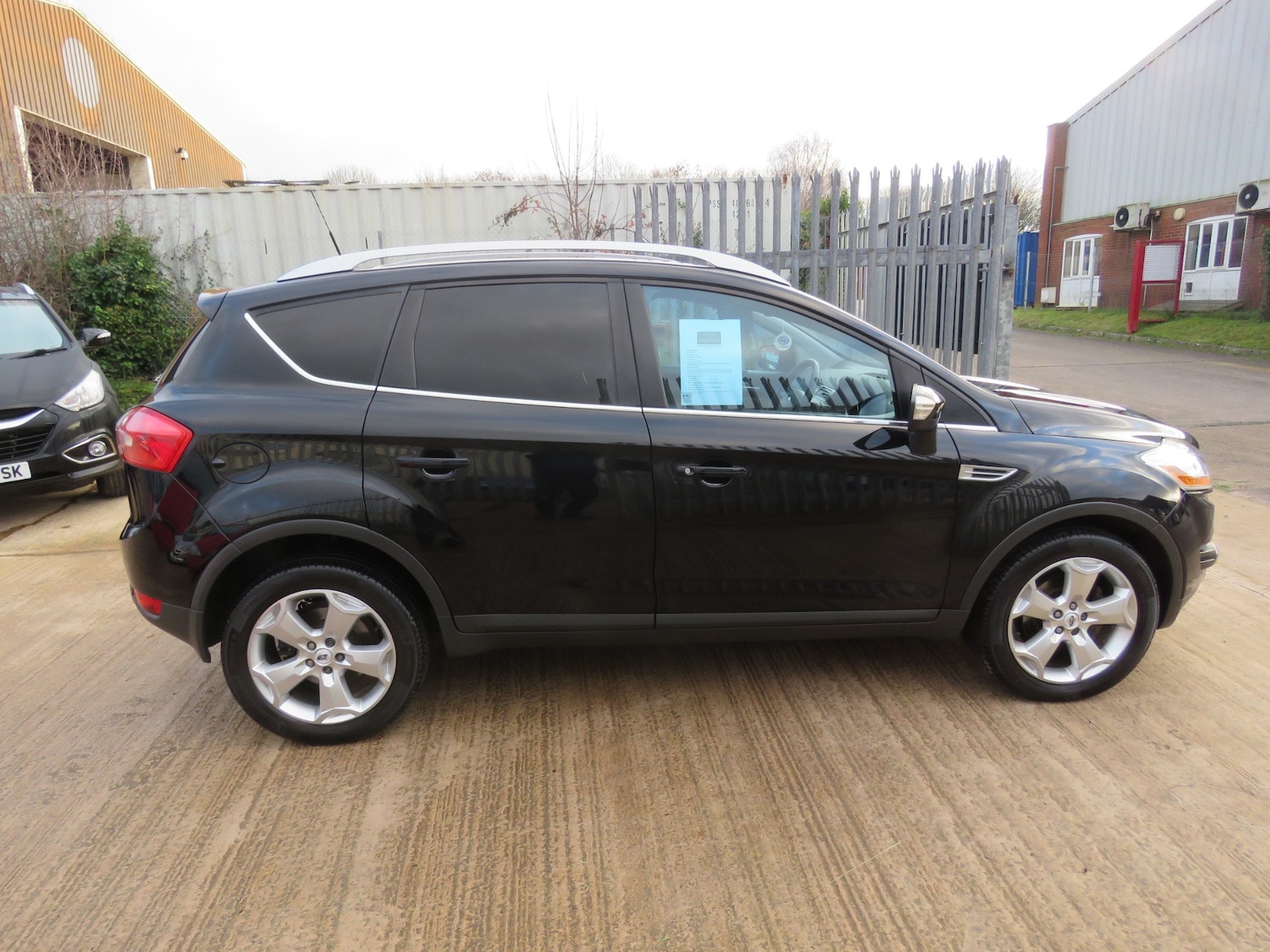 Used Ford Kuga 2010 for sale - 76896490: Photo 3