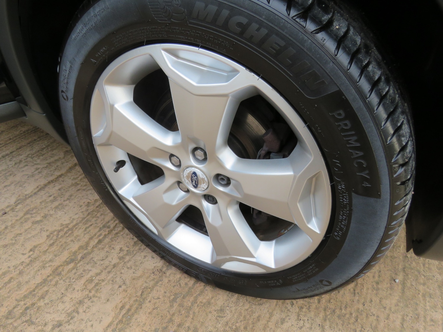 Used Ford Kuga 2010 for sale - 76896490: Photo 32