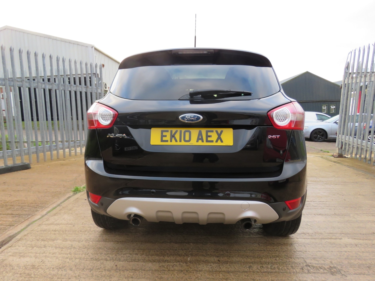 Used Ford Kuga 2010 for sale - 76896490: Photo 9