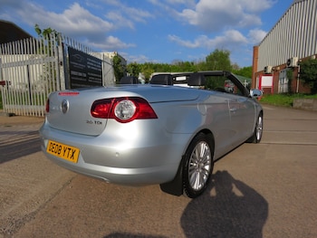 Used Volkswagen EOS 2008 for sale - 78329734: Photo