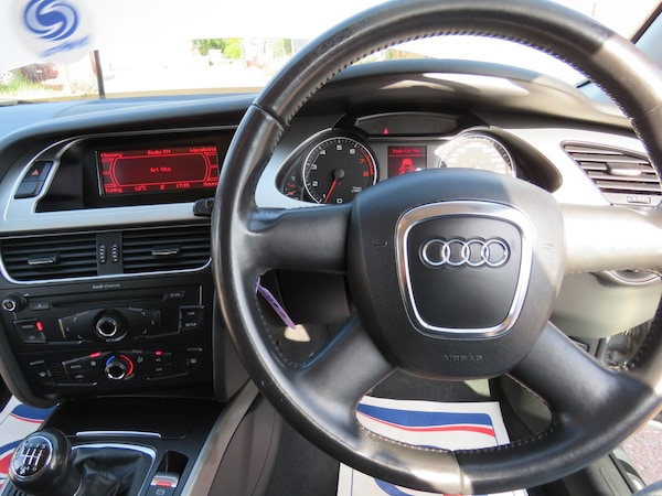 Used Audi A4 2010 for sale - 75558997: Photo 14