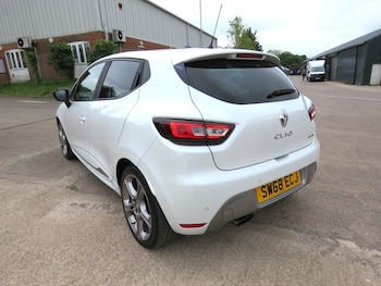 Used Renault Clio 2018 for sale - 78454744: Photo