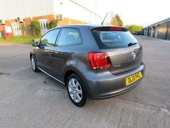 Used Volkswagen Polo 2010 for sale - 78182743: Photo