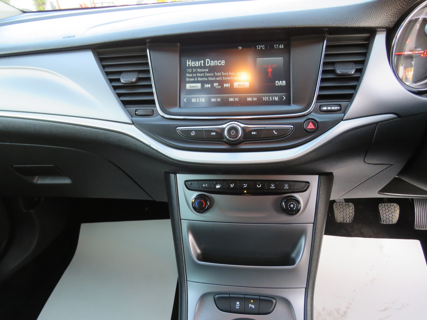 Used Vauxhall Astra 2018 for sale - 77951644: Photo 15