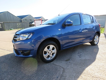 Used Dacia Sandero 2014 for sale - 78371119: Photo