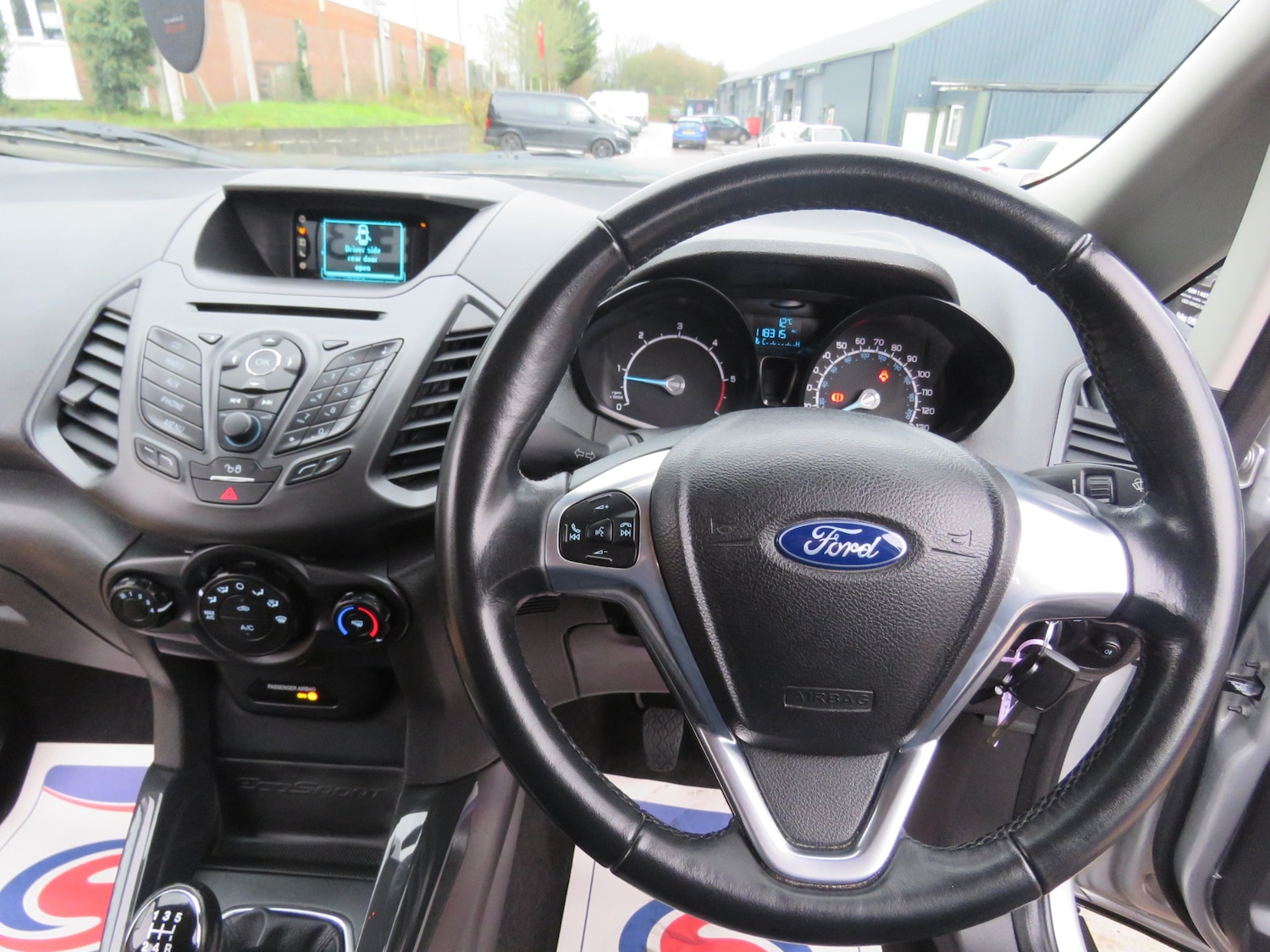 Used Ford Ecosport 2015 for sale - 76861678: Photo 18