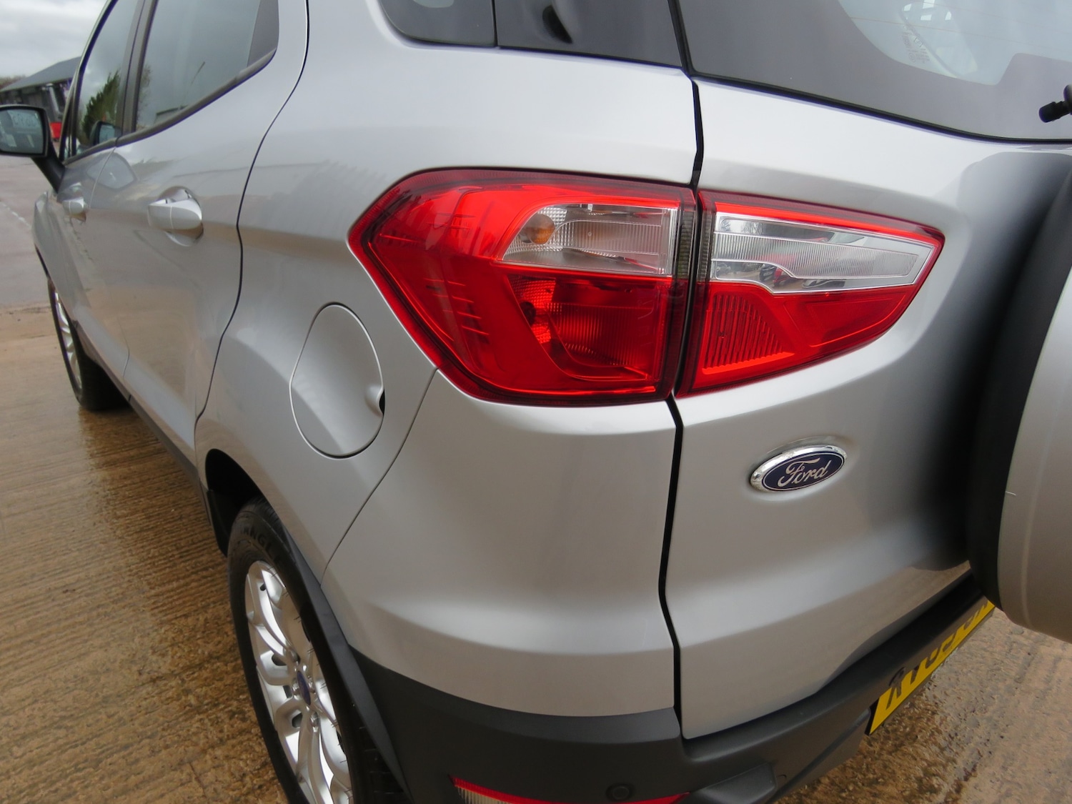 Used Ford Ecosport 2015 for sale - 76861678: Photo 9