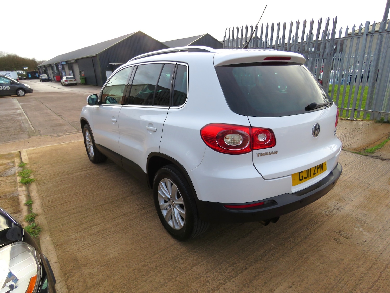 Used Volkswagen Tiguan 2011 for sale - 77012337: Photo 3