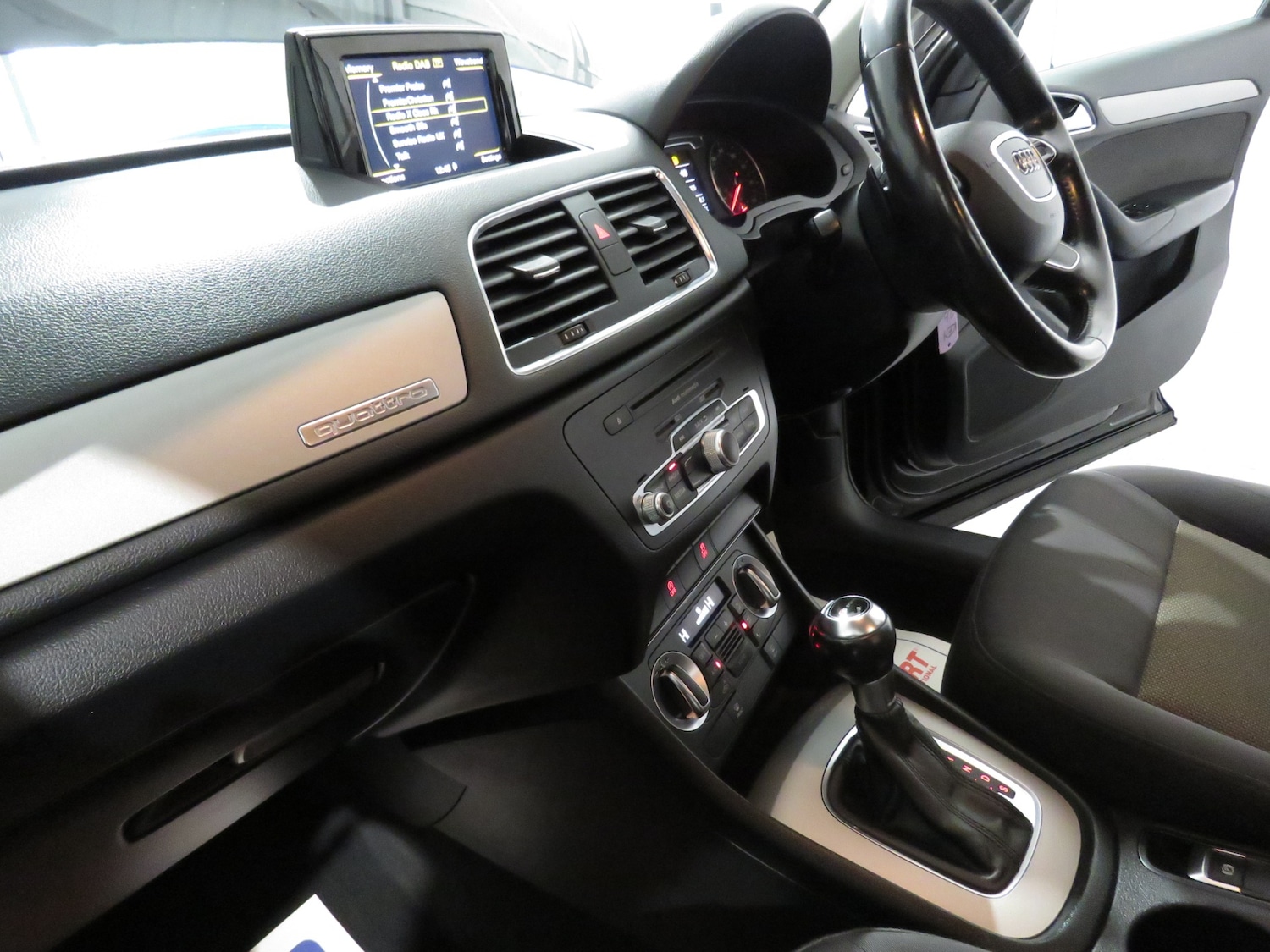 Used Audi Q3 2014 for sale - 76353410: Photo 24