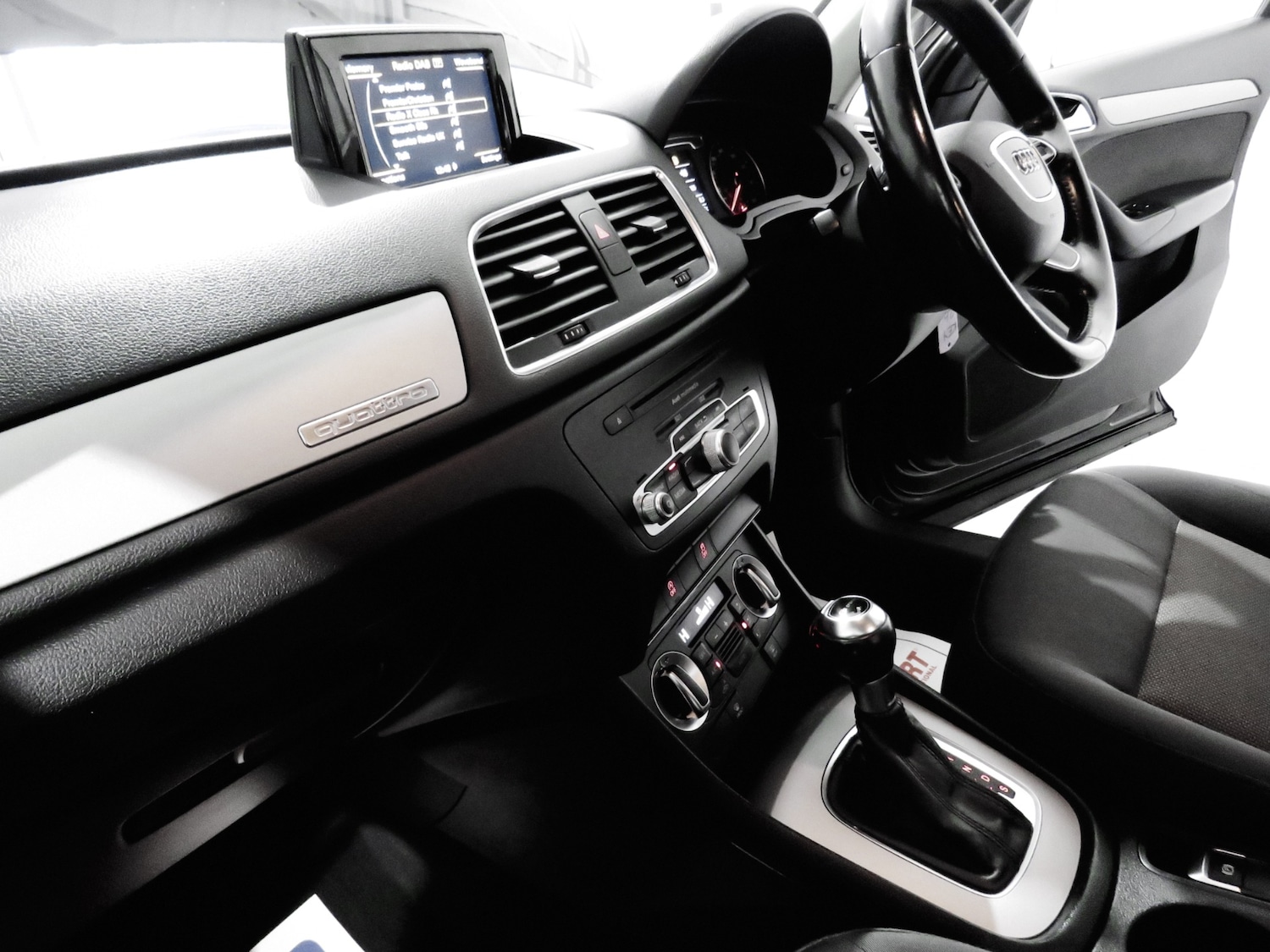 Used Audi Q3 2014 for sale - 76353410: Photo 26