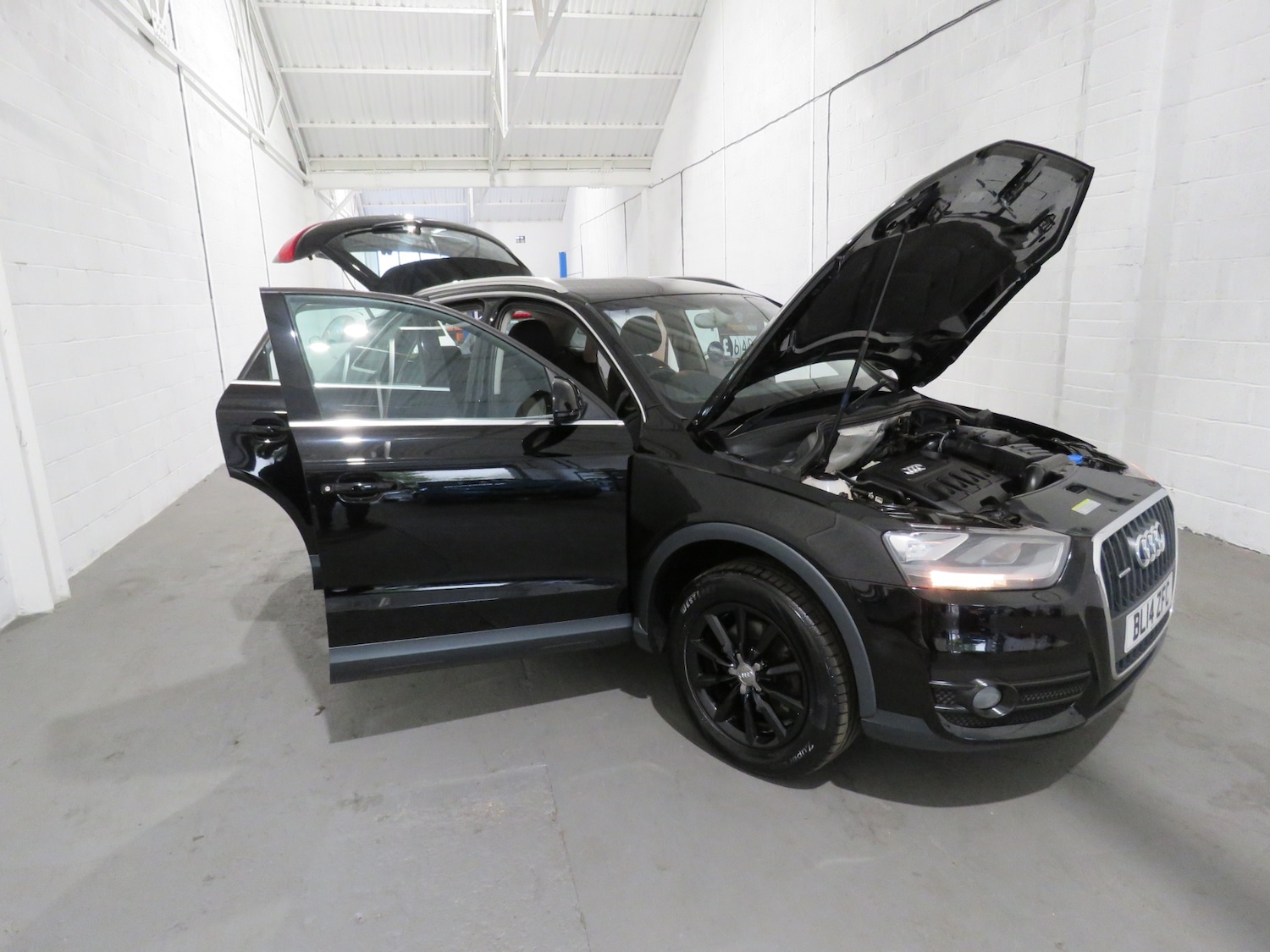 Used Audi Q3 2014 for sale - 76353410: Photo 31