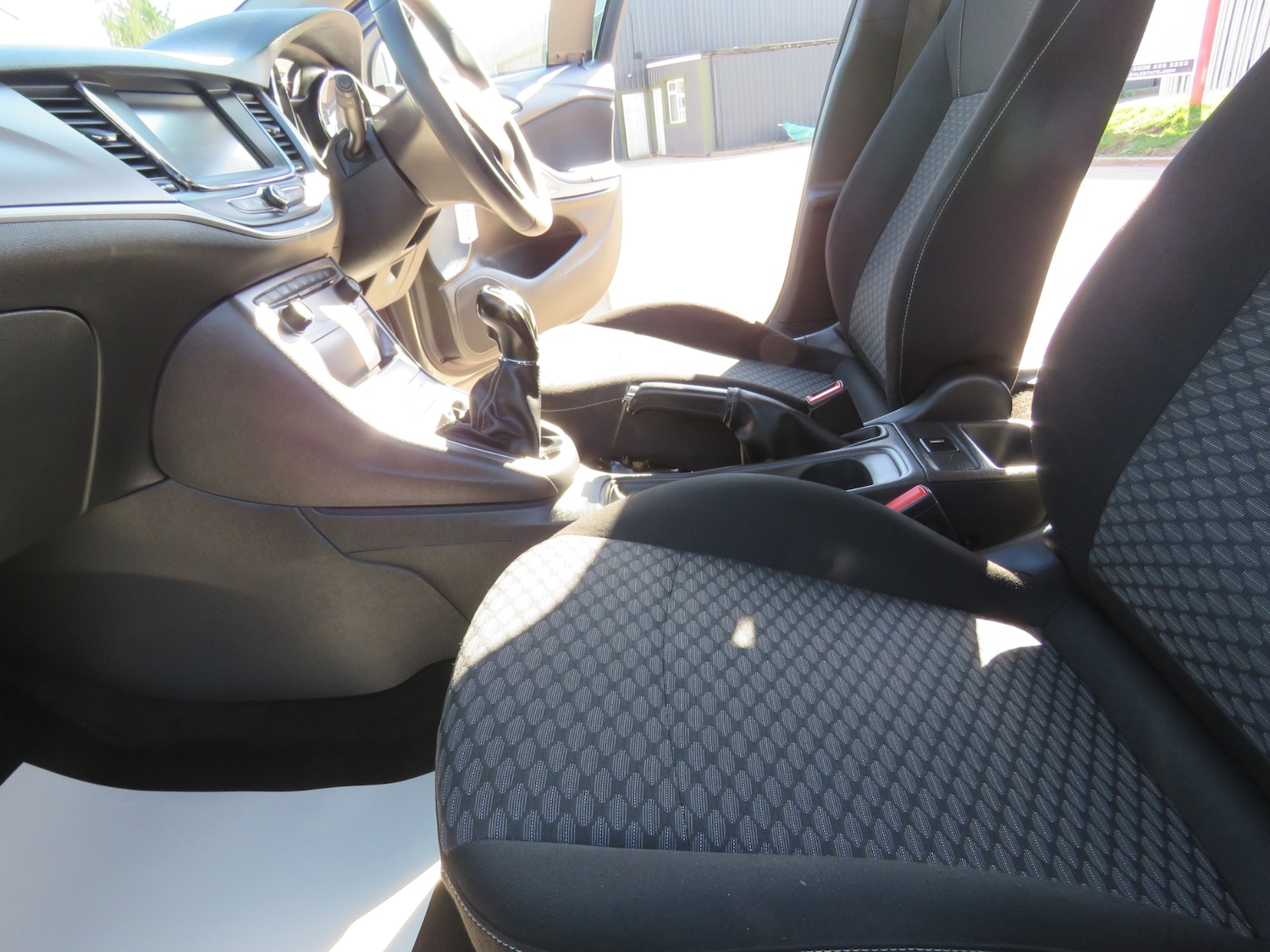 Used Vauxhall Astra 2017 for sale - 77932899: Photo 18