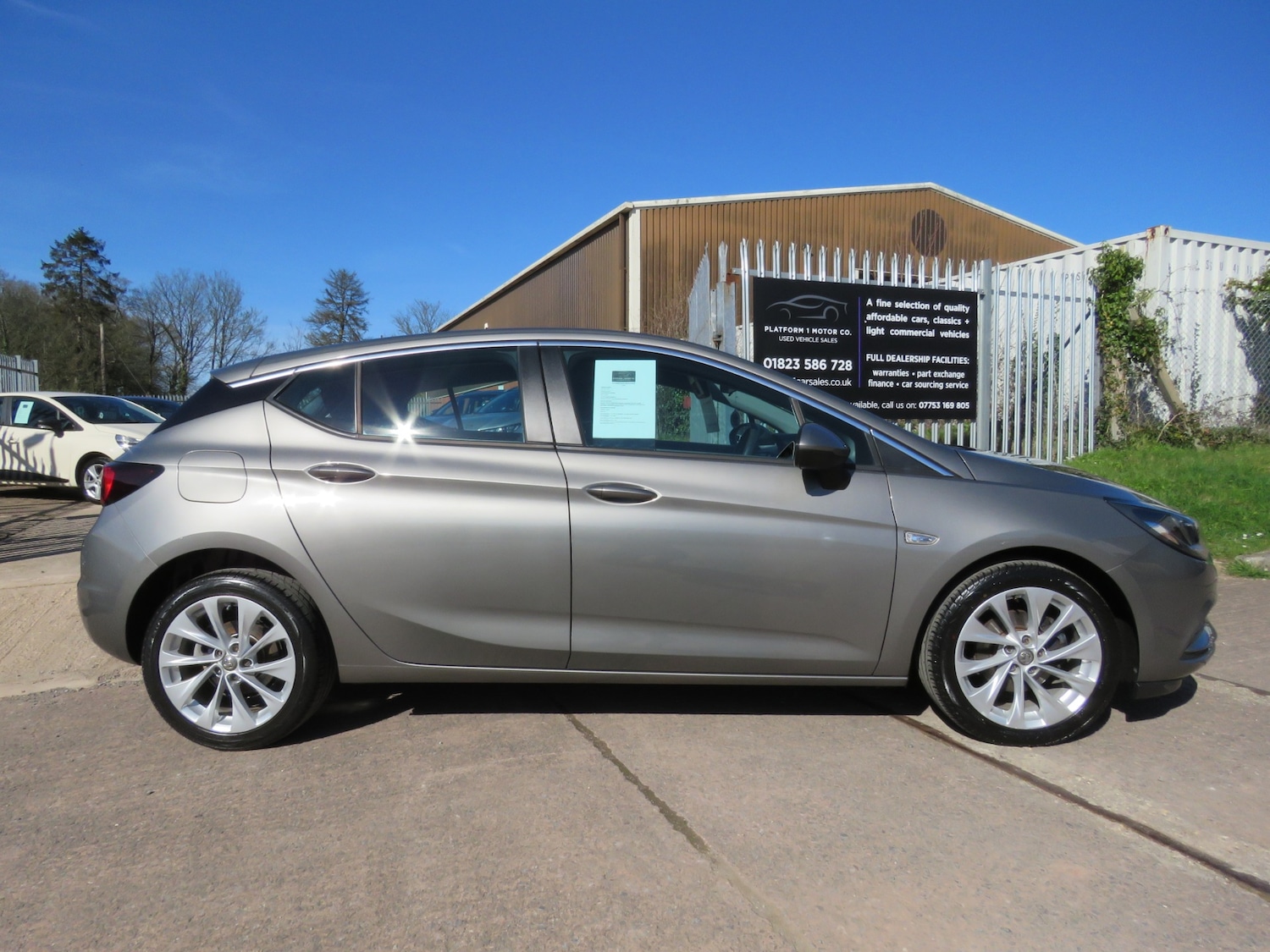 Used Vauxhall Astra 2017 for sale - 77932899: Photo 5