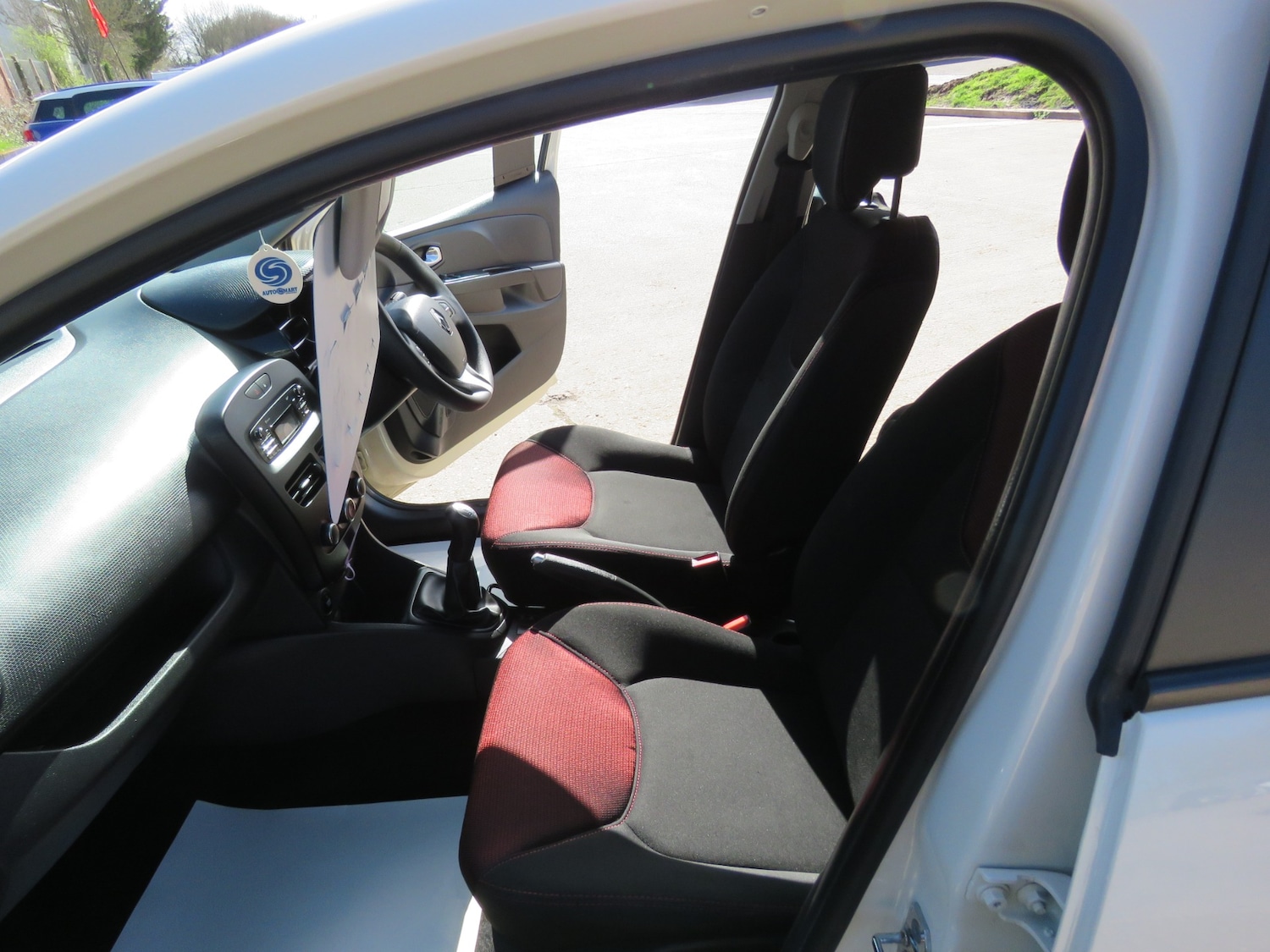 Used Renault Clio 2016 for sale - 77889309: Photo 17