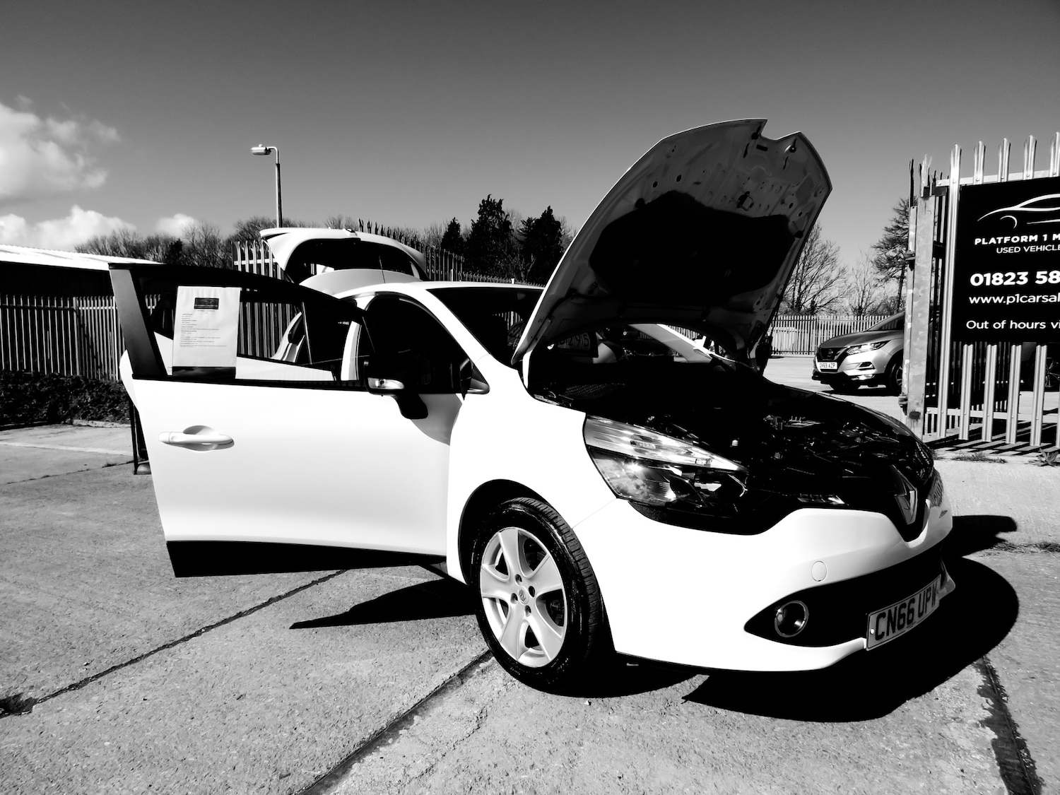 Used Renault Clio 2016 for sale - 77889309: Photo 21