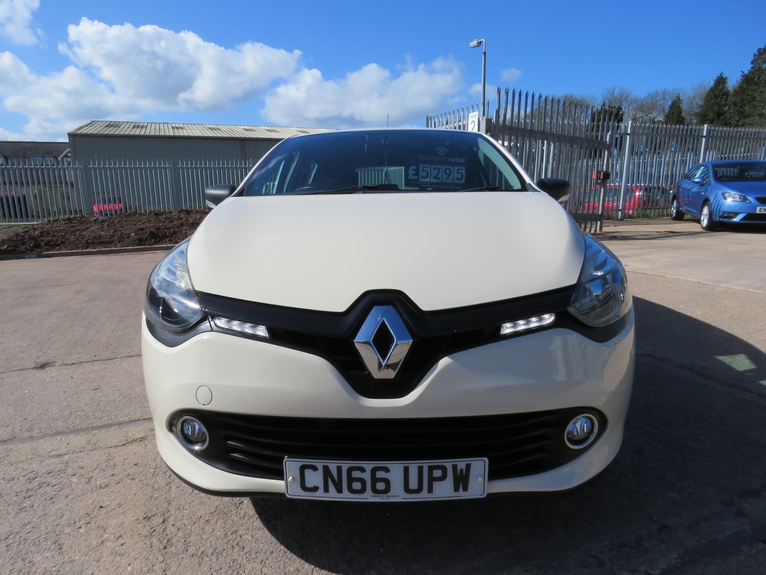Used Renault Clio 2016 for sale - 77889309: Photo 5