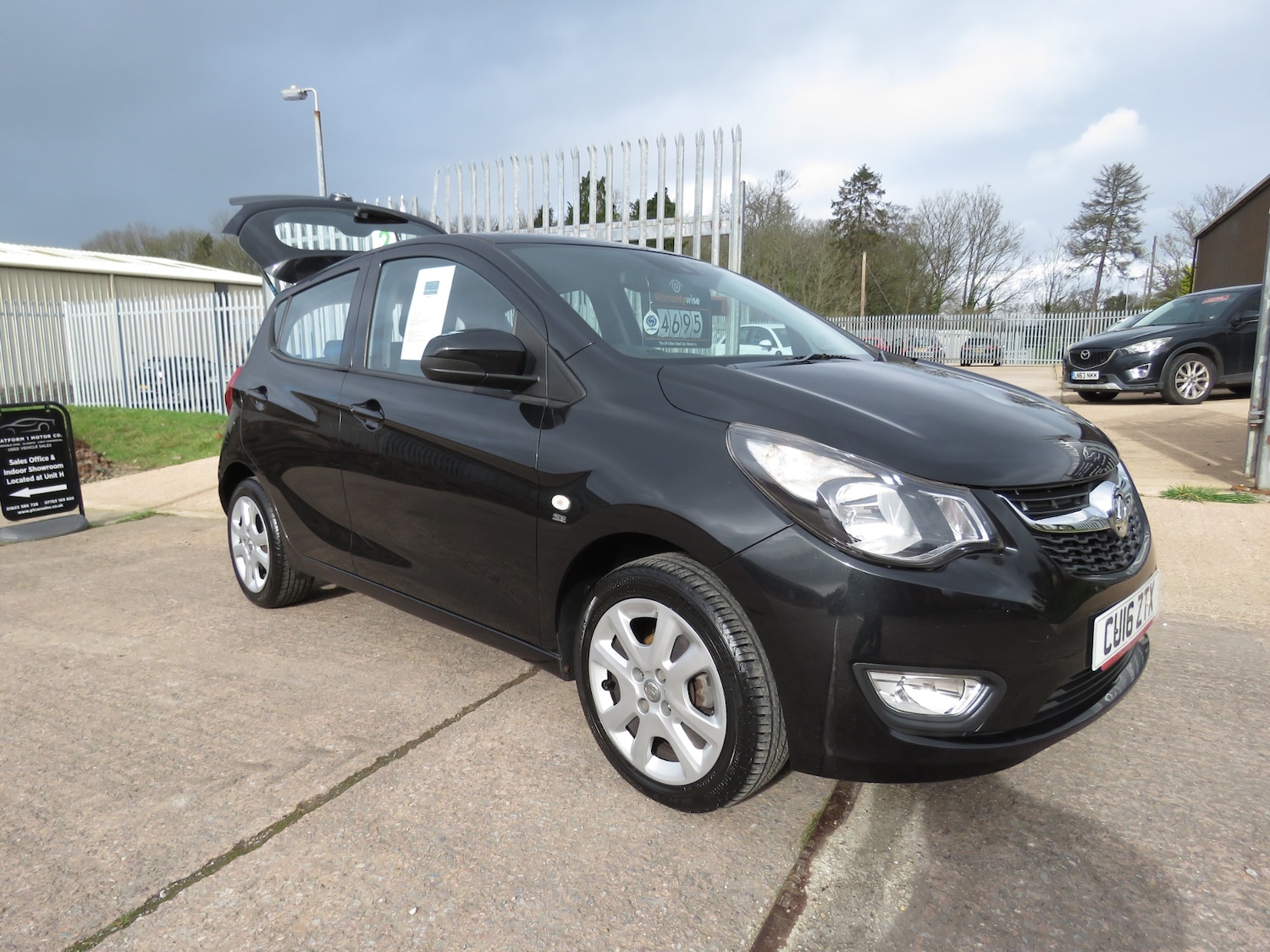 Used Vauxhall Viva 2016 for sale - 77639836: Photo 18