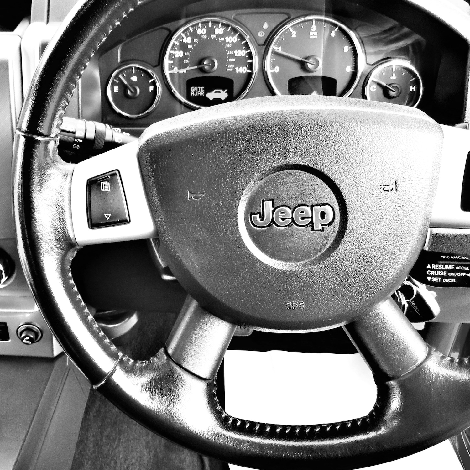 Used Jeep Cherokee 2010 for sale - 77778611: Photo 22