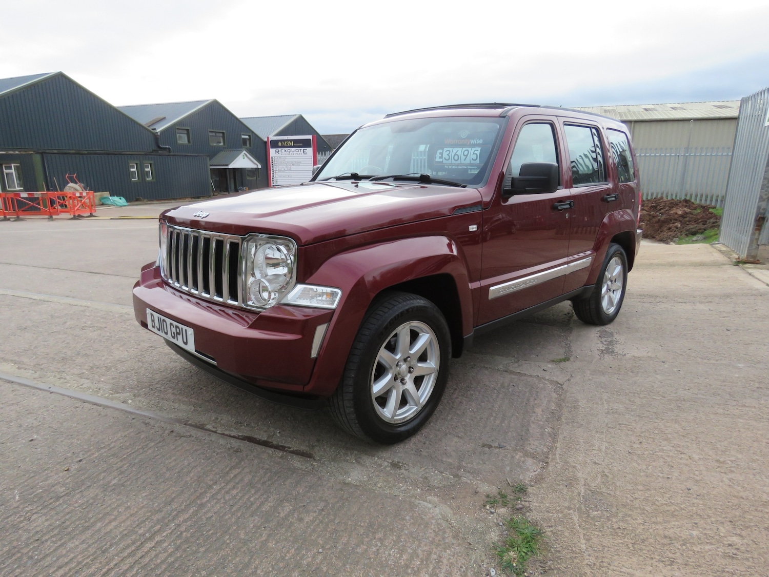 Used Jeep Cherokee 2010 for sale - 77778611: Photo 4