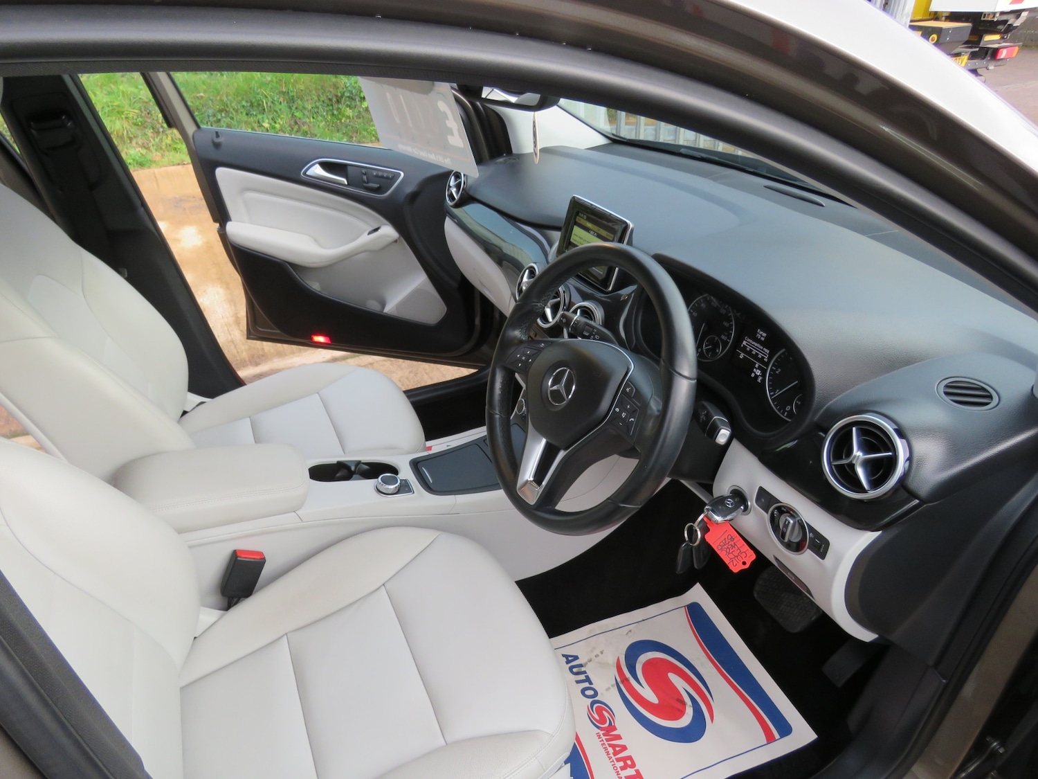 Used Mercedes-Benz B Class 2012 for sale - 77025307: Photo 13
