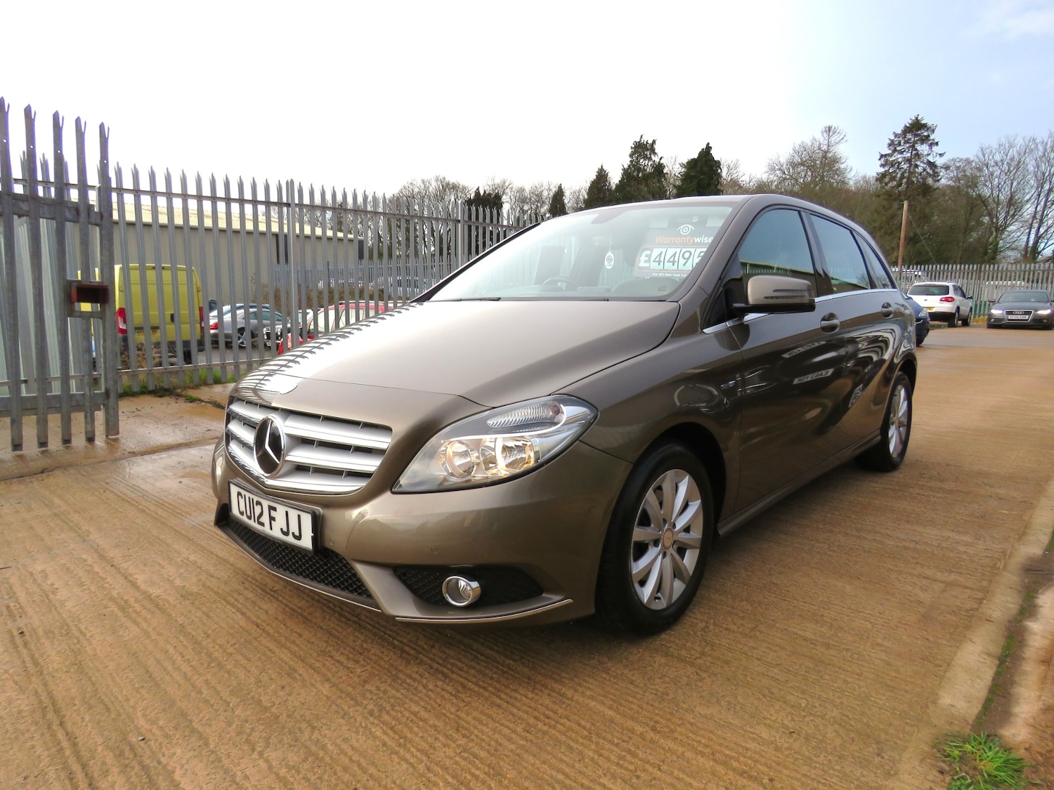 Used Mercedes-Benz B Class 2012 for sale - 77025307: Photo 2
