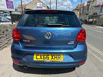 Used Volkswagen Polo 2017 for sale - 78980823: Photo