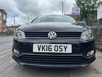 Used Volkswagen Polo 2016 for sale - 78654924: Photo