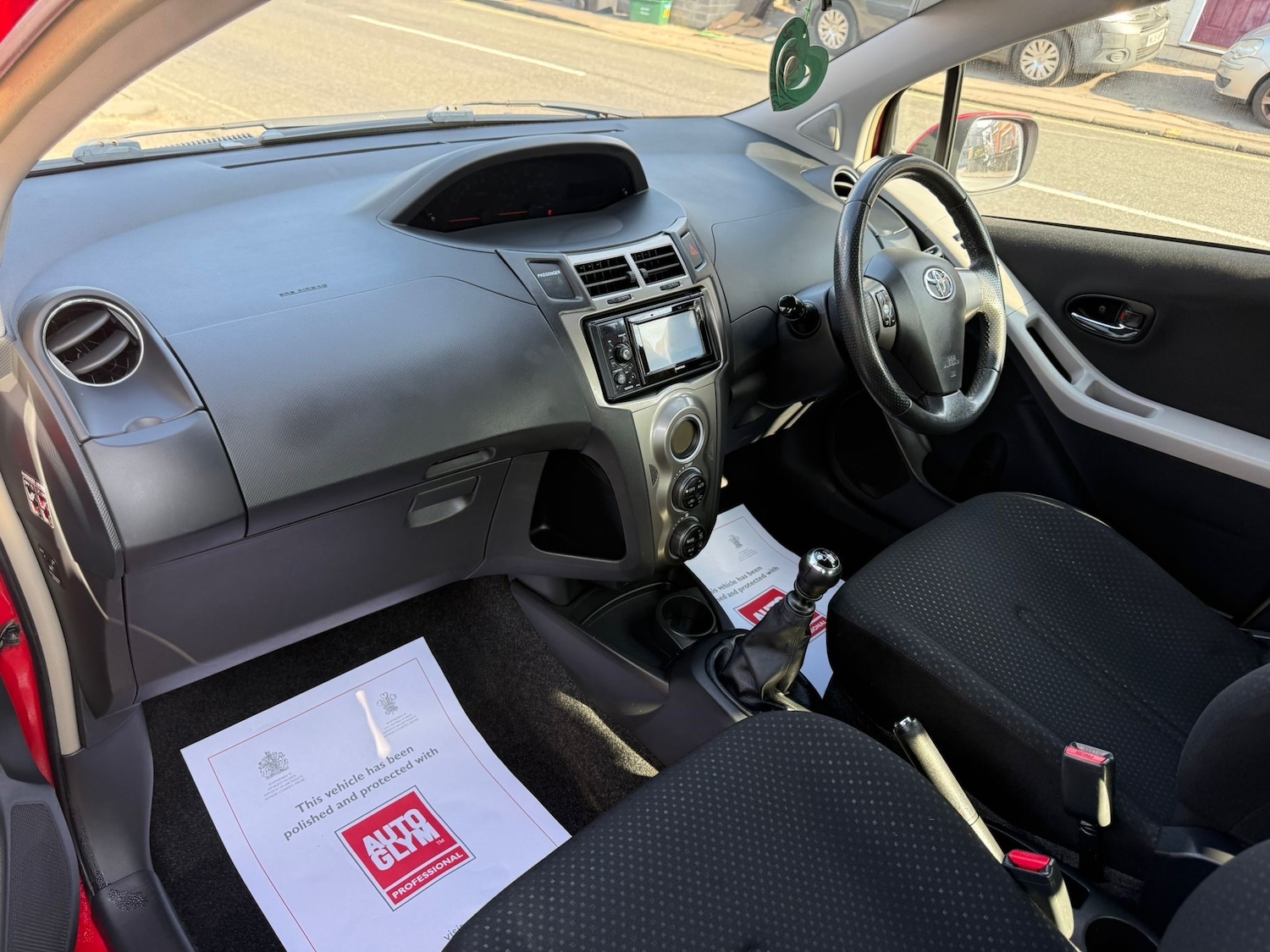 Used Toyota Yaris 2011 for sale - 77813448: Photo 11