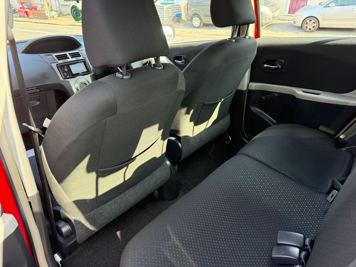 Used Toyota Yaris 2011 for sale - 77813448: Photo 12