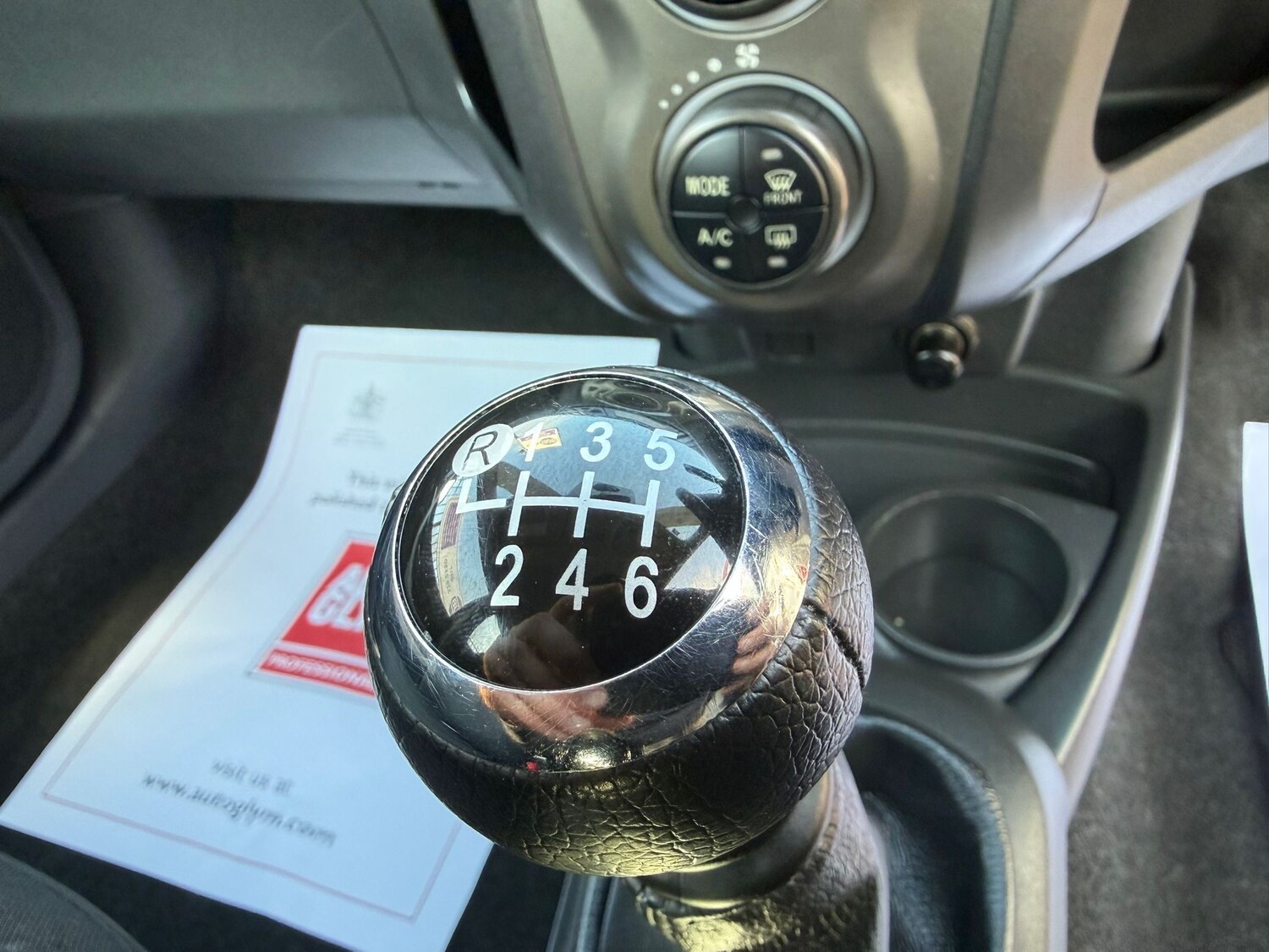 Used Toyota Yaris 2011 for sale - 77813448: Photo 21