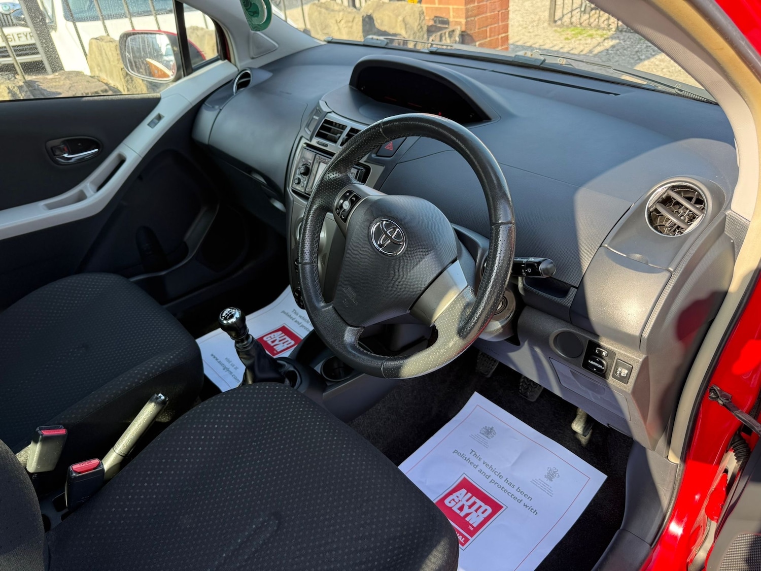 Used Toyota Yaris 2011 for sale - 77813448: Photo 9