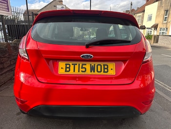 Used Ford Fiesta 2015 for sale - 78132111: Photo