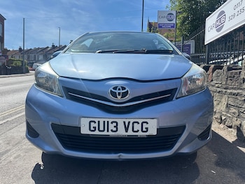 Used Toyota Yaris 2013 for sale - 79099332: Photo