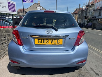 Used Toyota Yaris 2013 for sale - 79099332: Photo