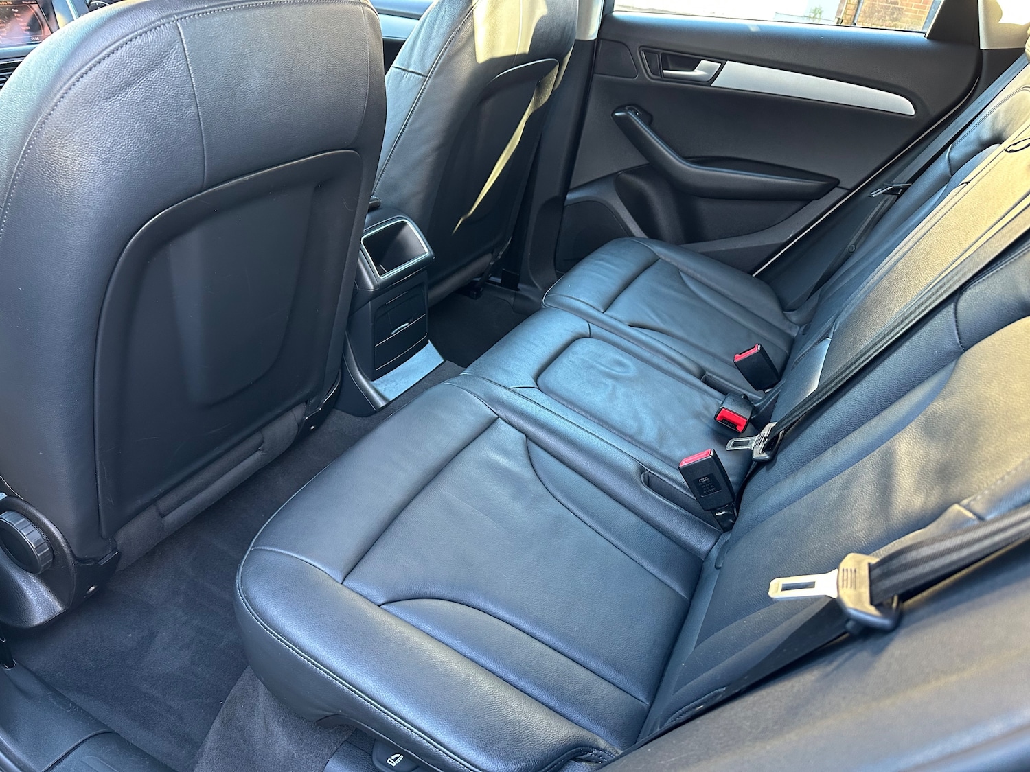 Used Audi Q5 2010 for sale - 77241488: Photo 11