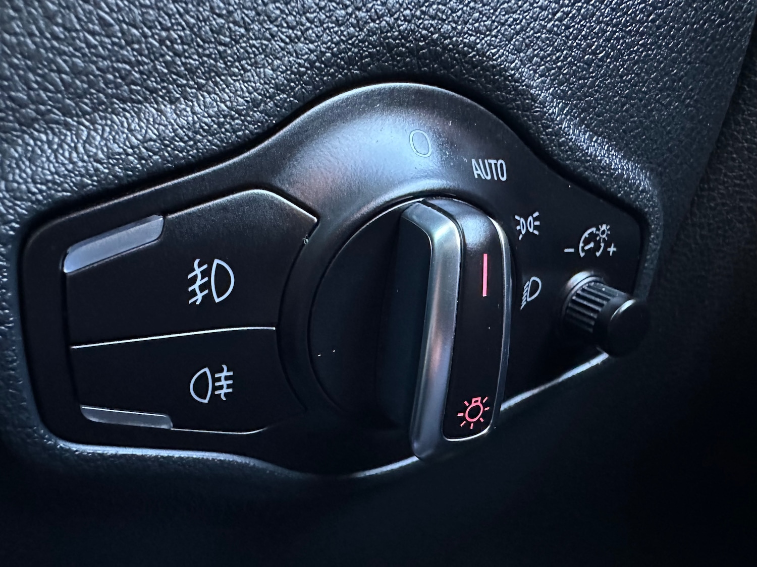 Used Audi Q5 2010 for sale - 77241488: Photo 26