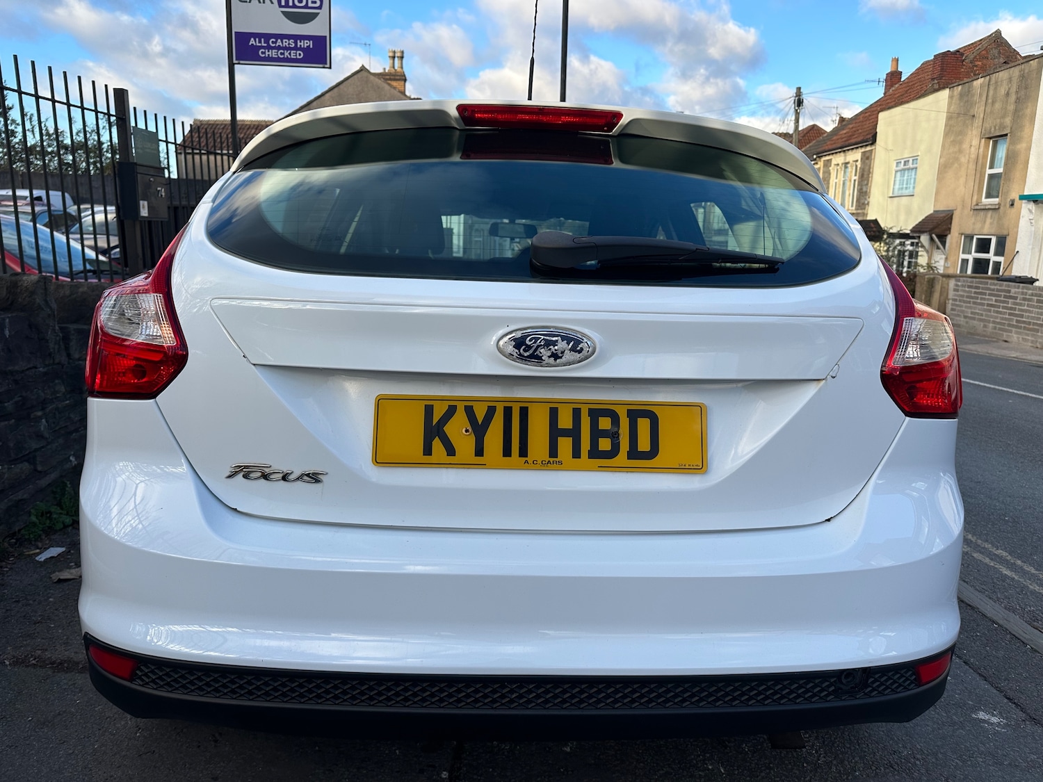 Used Ford Focus 2011 for sale - 76637992: Photo 2